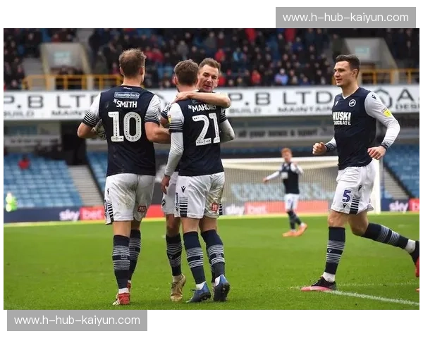 铁血与荣光的碰撞：当诺丁汉森林遇见米尔沃尔，这才是英格兰足球的灵魂