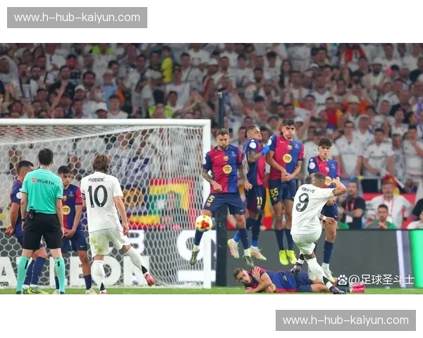 2015年11月22日：伯纳乌的战栗，巴萨的狂欢——一场载入史册的国家德比